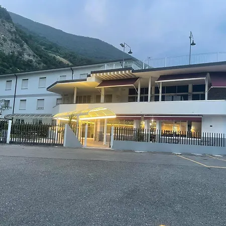 Hotel Eurovil & Pool Predore