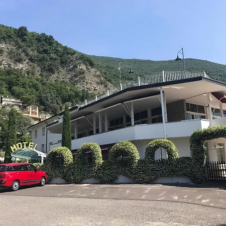 Hotel Eurovil & Pool