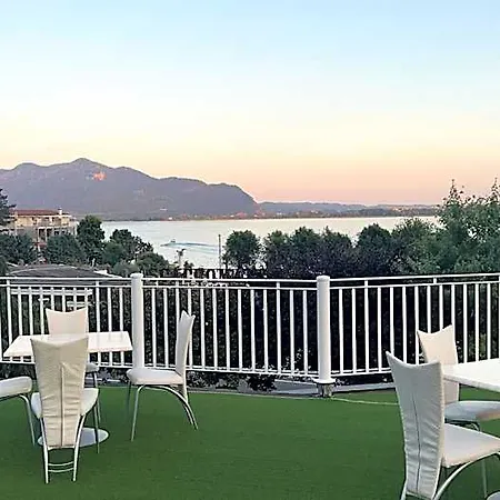 Eurovil Panoramic View Hotel Predore